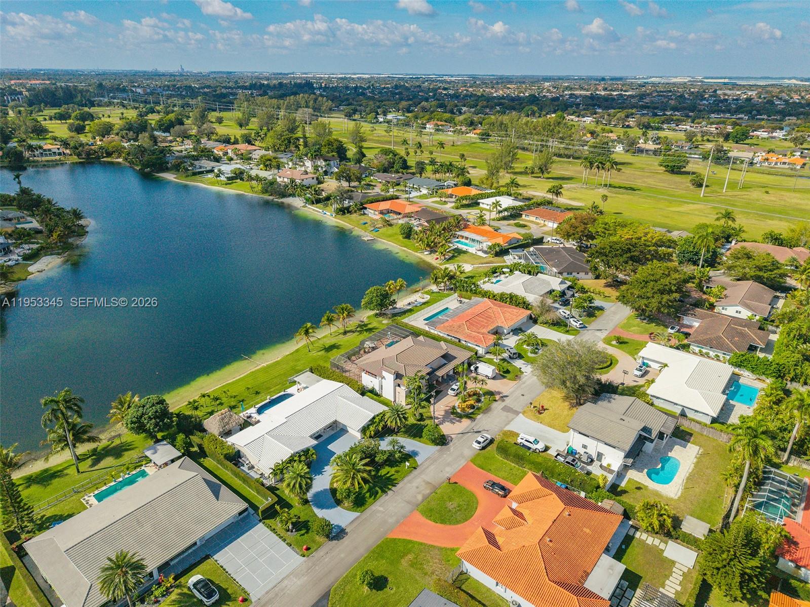 COUNTRY CLUB OF MIAMI EST - Residential