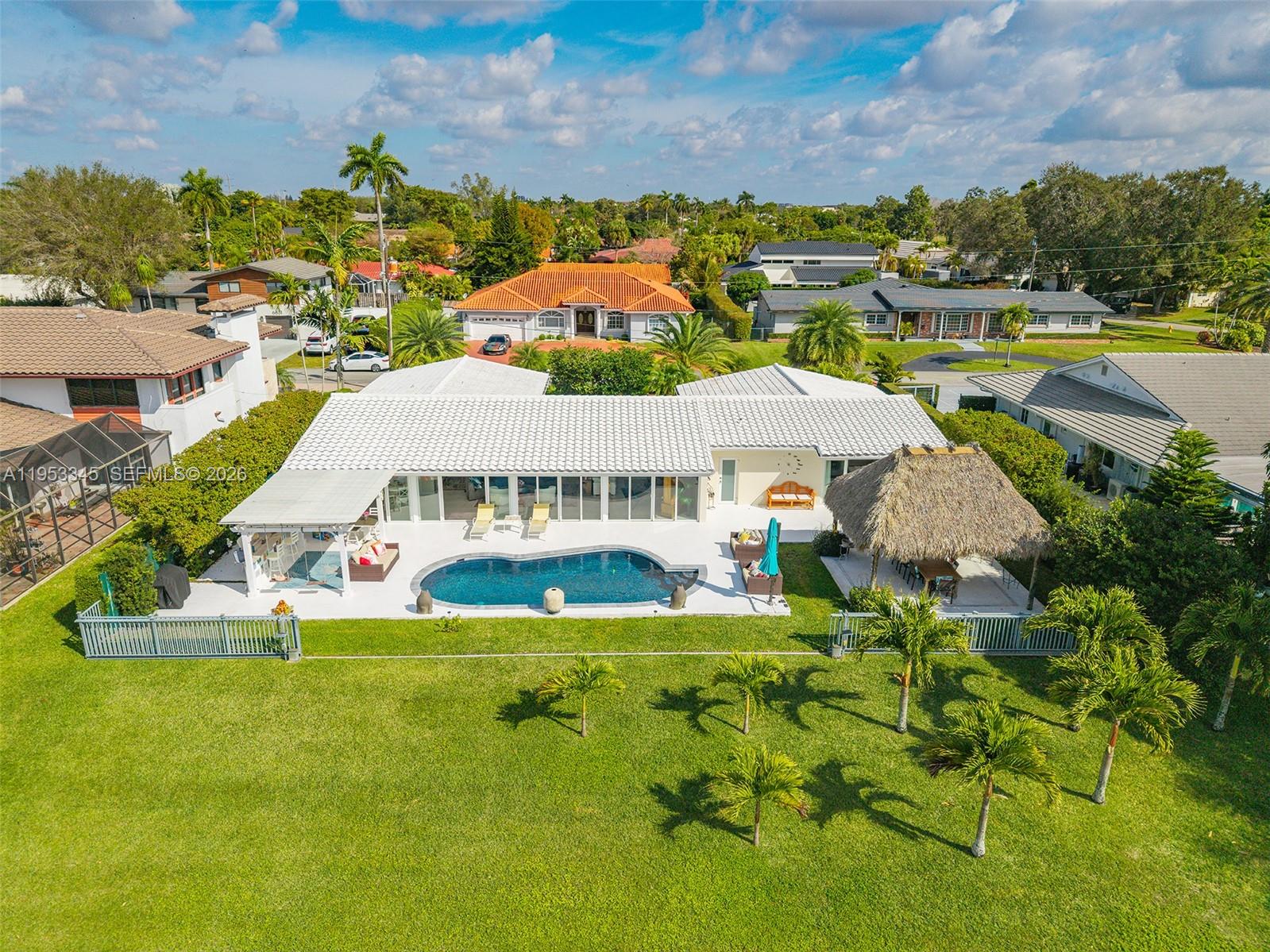 COUNTRY CLUB OF MIAMI EST - Residential