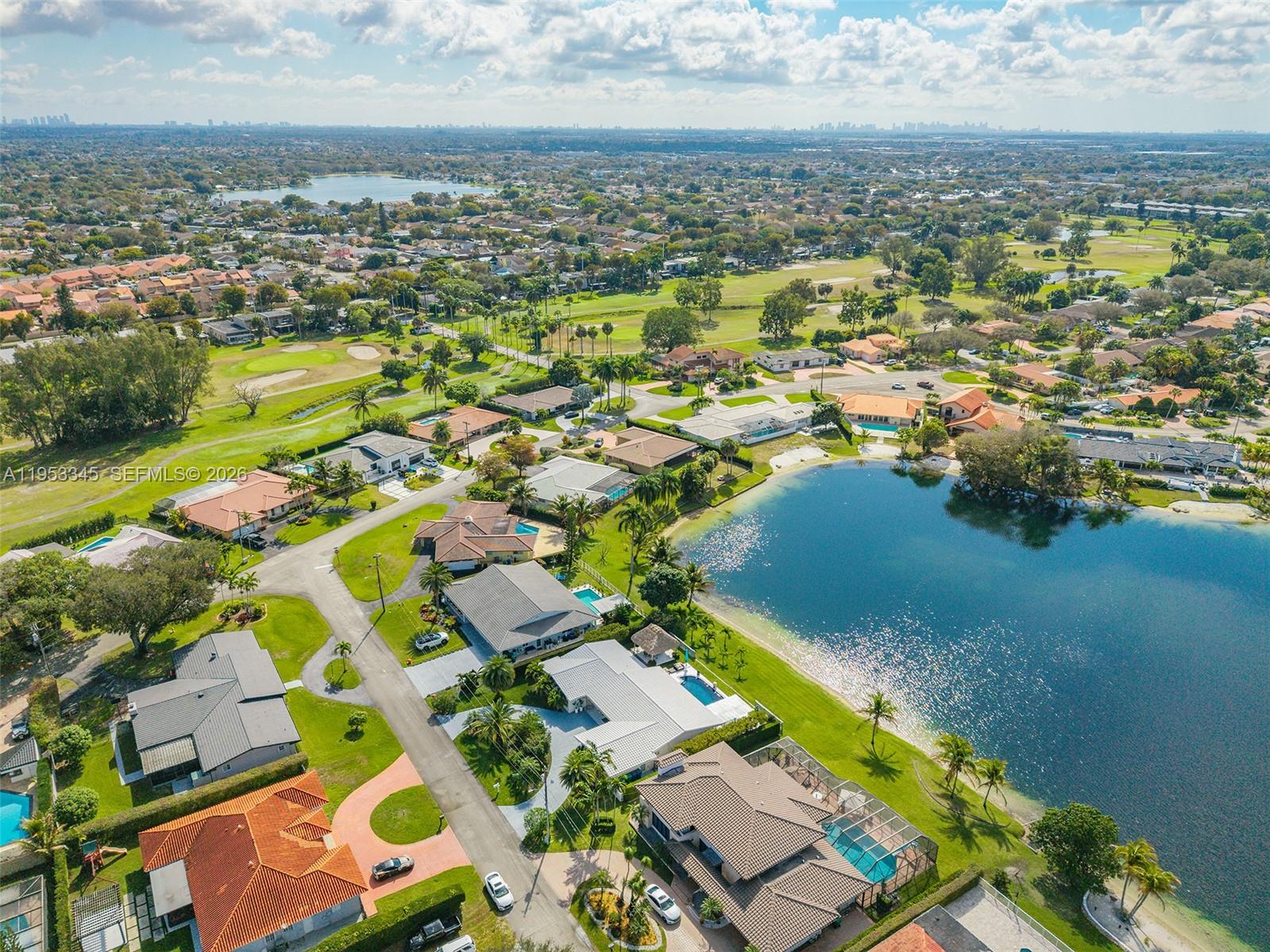 COUNTRY CLUB OF MIAMI EST - Residential