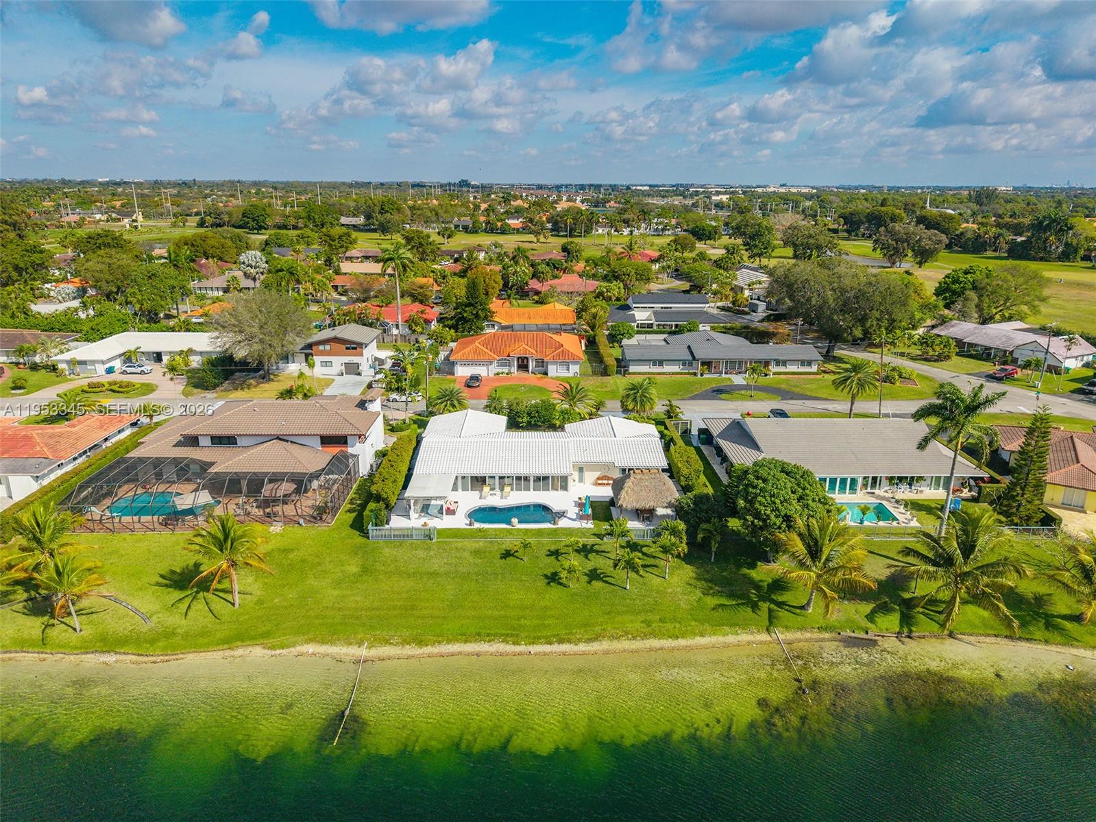 COUNTRY CLUB OF MIAMI EST - Residential