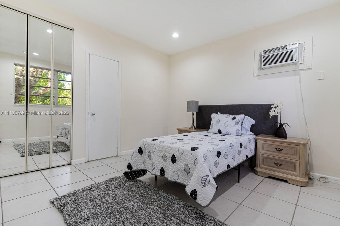 REALSITE ESTATES SEC 1 - Residential