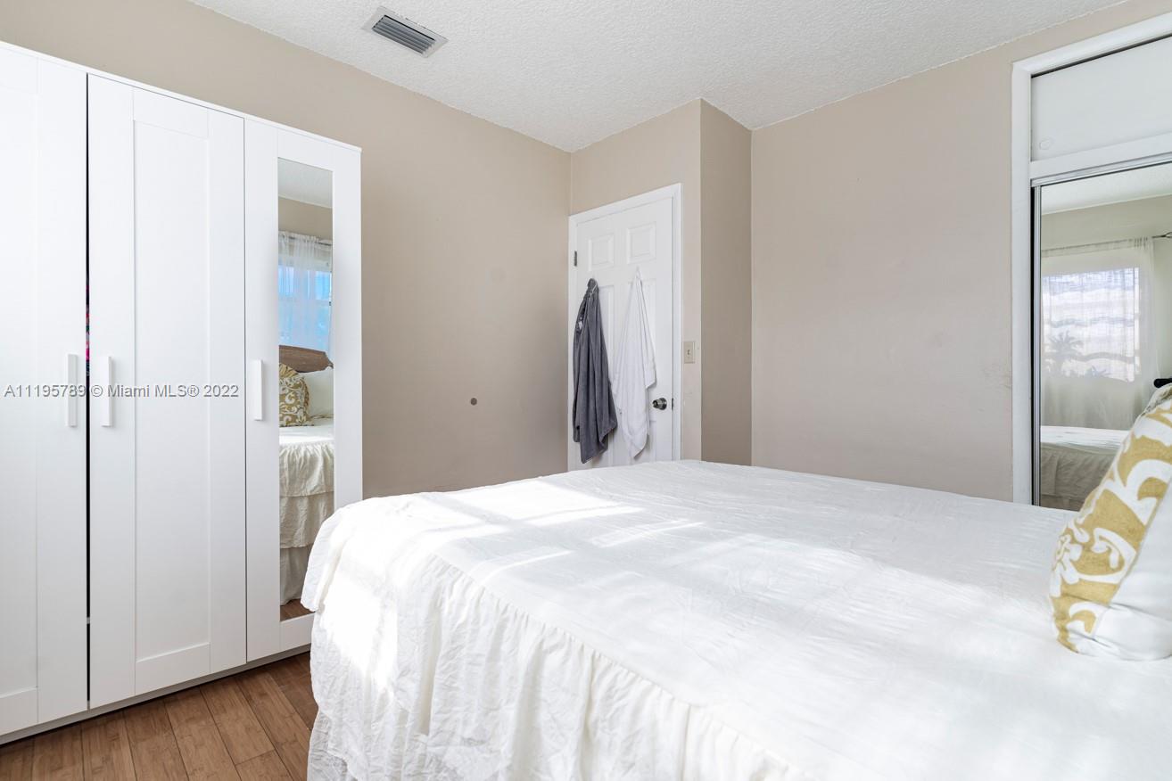 REALSITE ESTATES SEC 1 - Residential