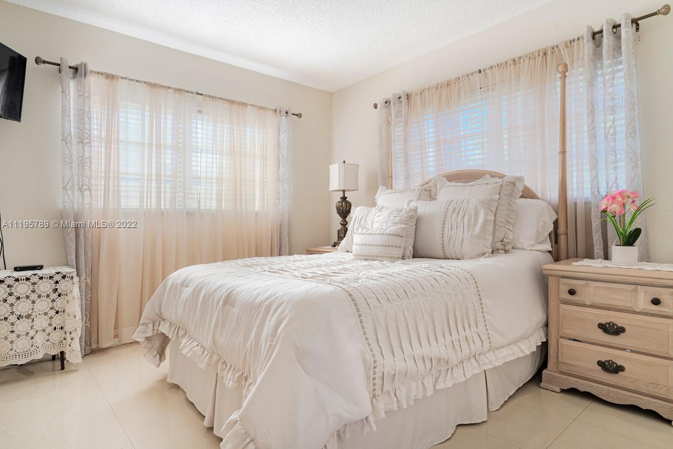 REALSITE ESTATES SEC 1 - Residential