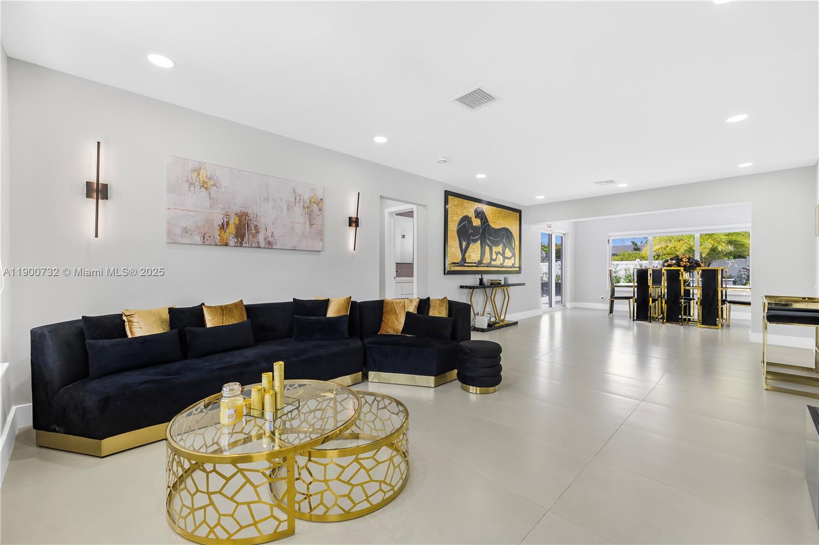 ¤COUNTRY CLUB HOMES - Residential Lease