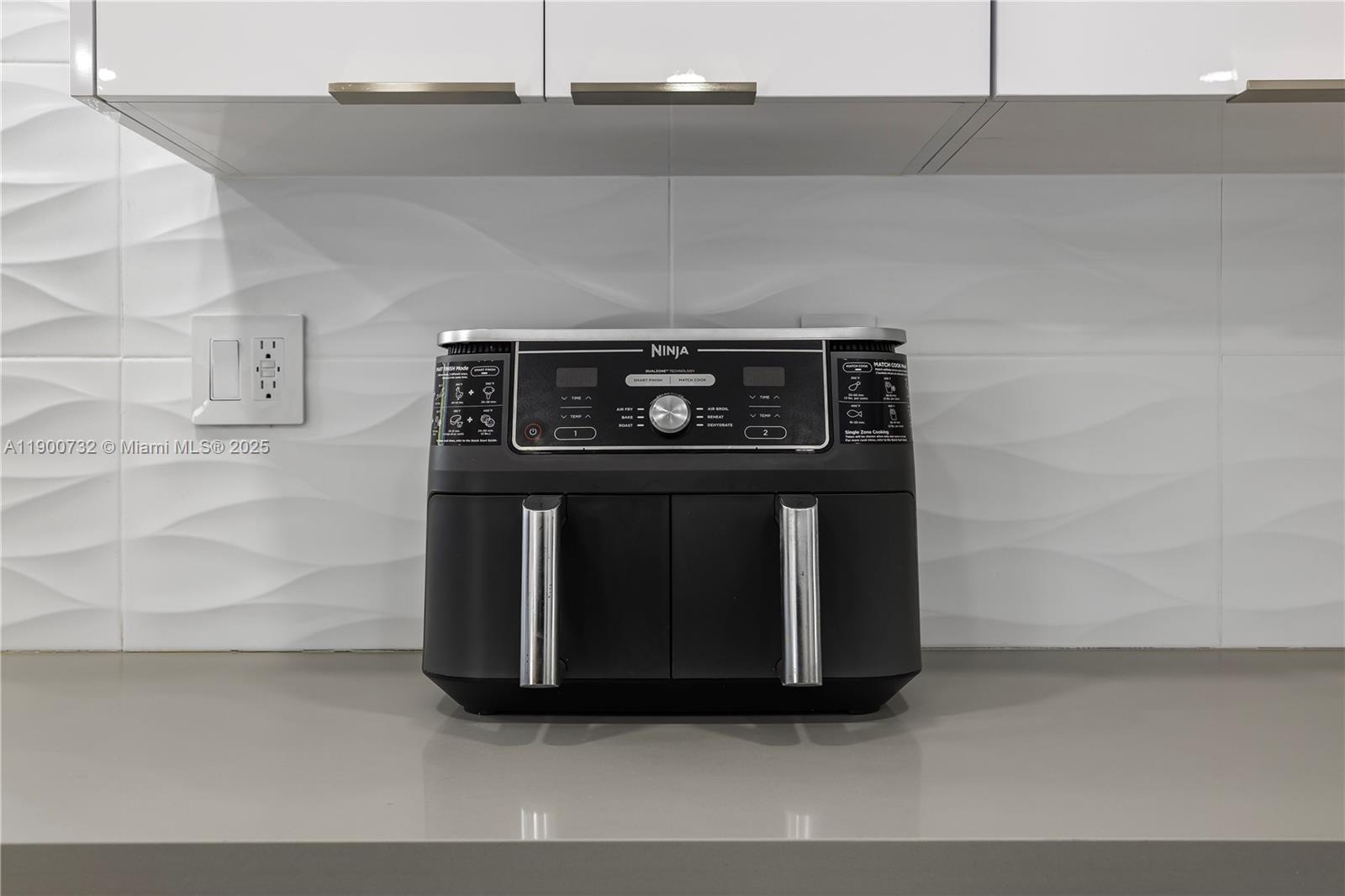 ¤COUNTRY CLUB HOMES - Residential Lease