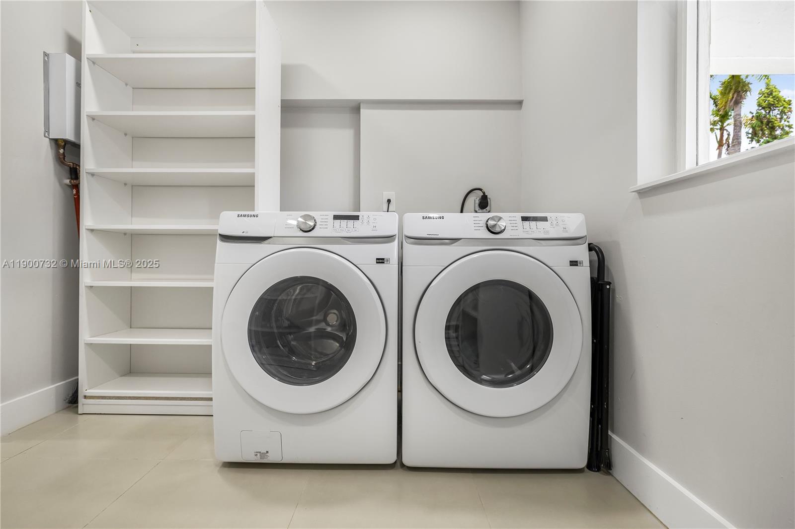 ¤COUNTRY CLUB HOMES - Residential Lease