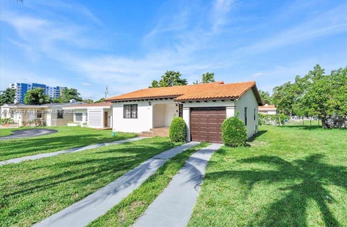 860 NW 17th Ct