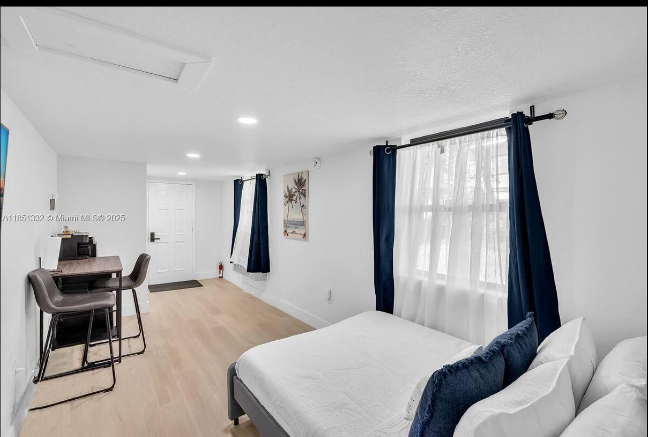 LAWRENCE PARK AMD - Residential