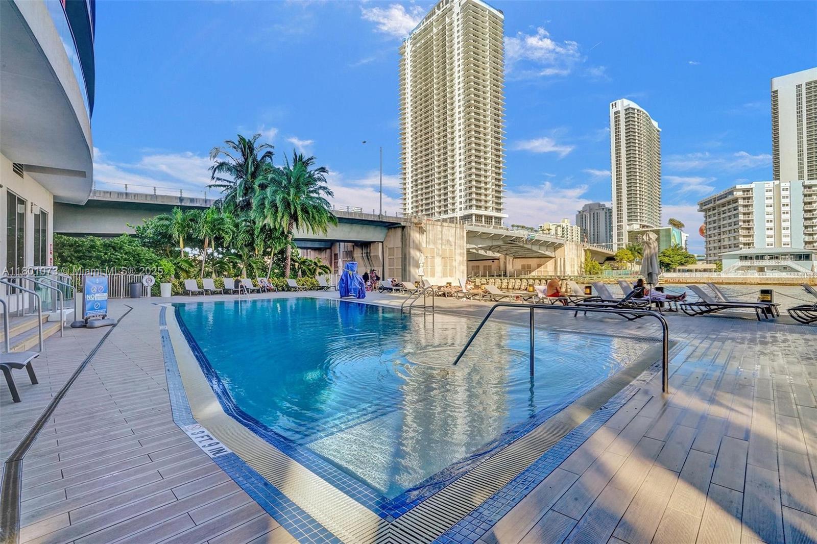 BEACHWALK CONDOMINIUM - Residential