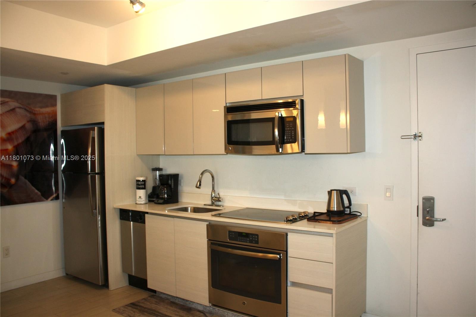 BEACHWALK CONDOMINIUM - Residential