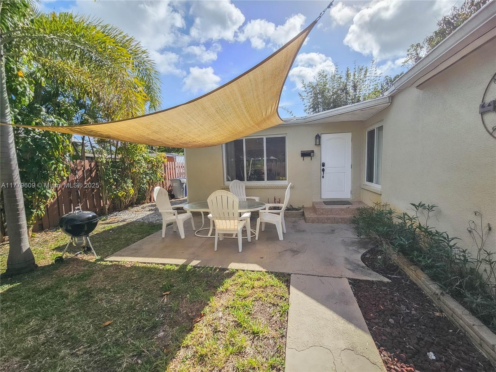 Rental Property at 216 Ne 18th Ave A, Pompano Beach, Broward County, Florida - Bedrooms: 3 
Bathrooms: 1  - $2,500 MO.