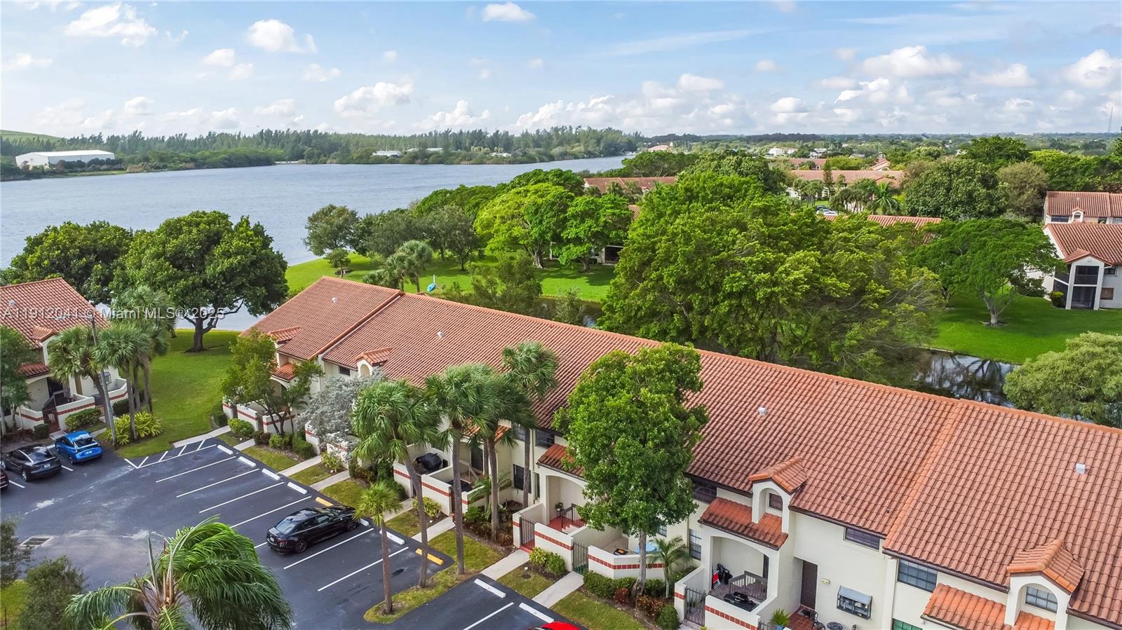 REPUBLIC SQUARE CONDO - Residential