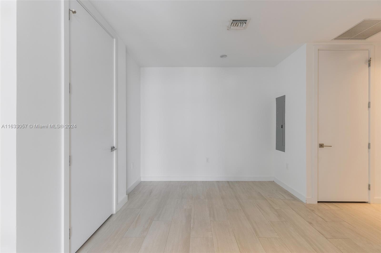 CLUB RESIDENCES AT PARK G - Residential