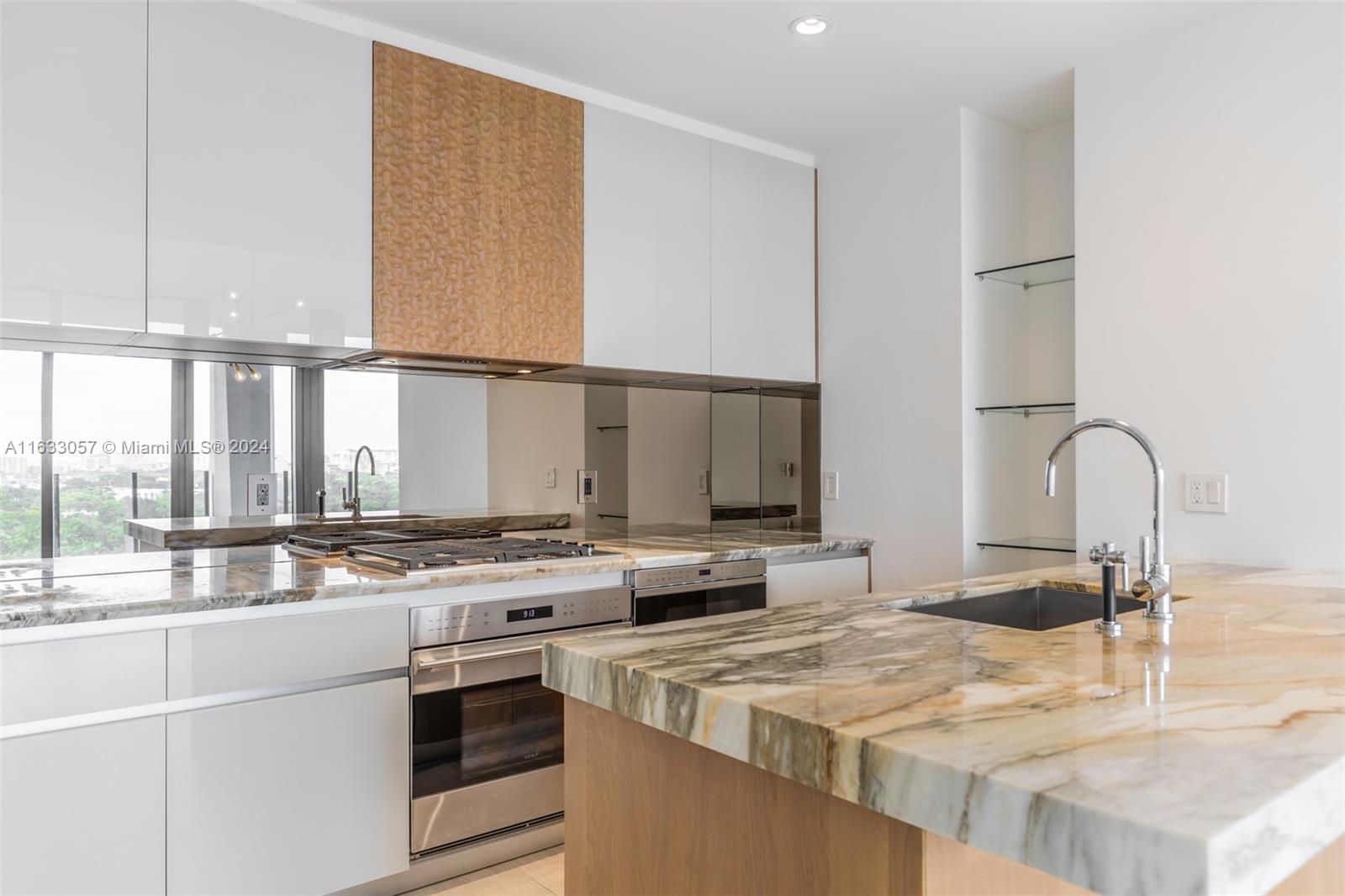 CLUB RESIDENCES AT PARK G - Residential