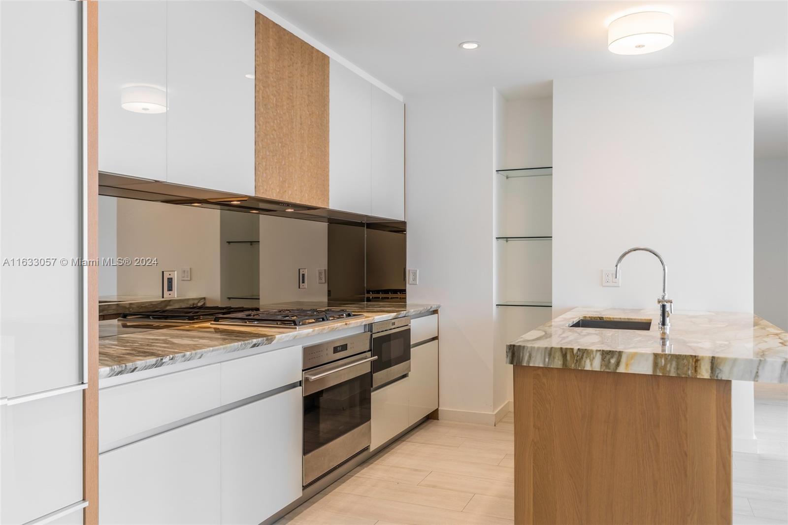 CLUB RESIDENCES AT PARK G - Residential