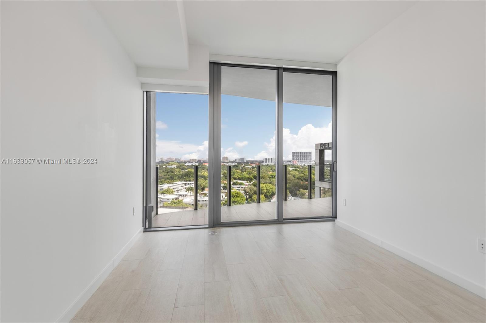 CLUB RESIDENCES AT PARK G - Residential