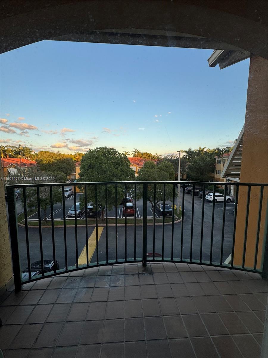 PALM GARDENS AT DORAL CON - Residential Lease