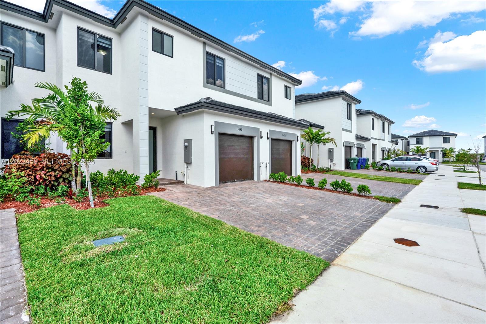 CENTURY GARDENS SOUTH - Residential