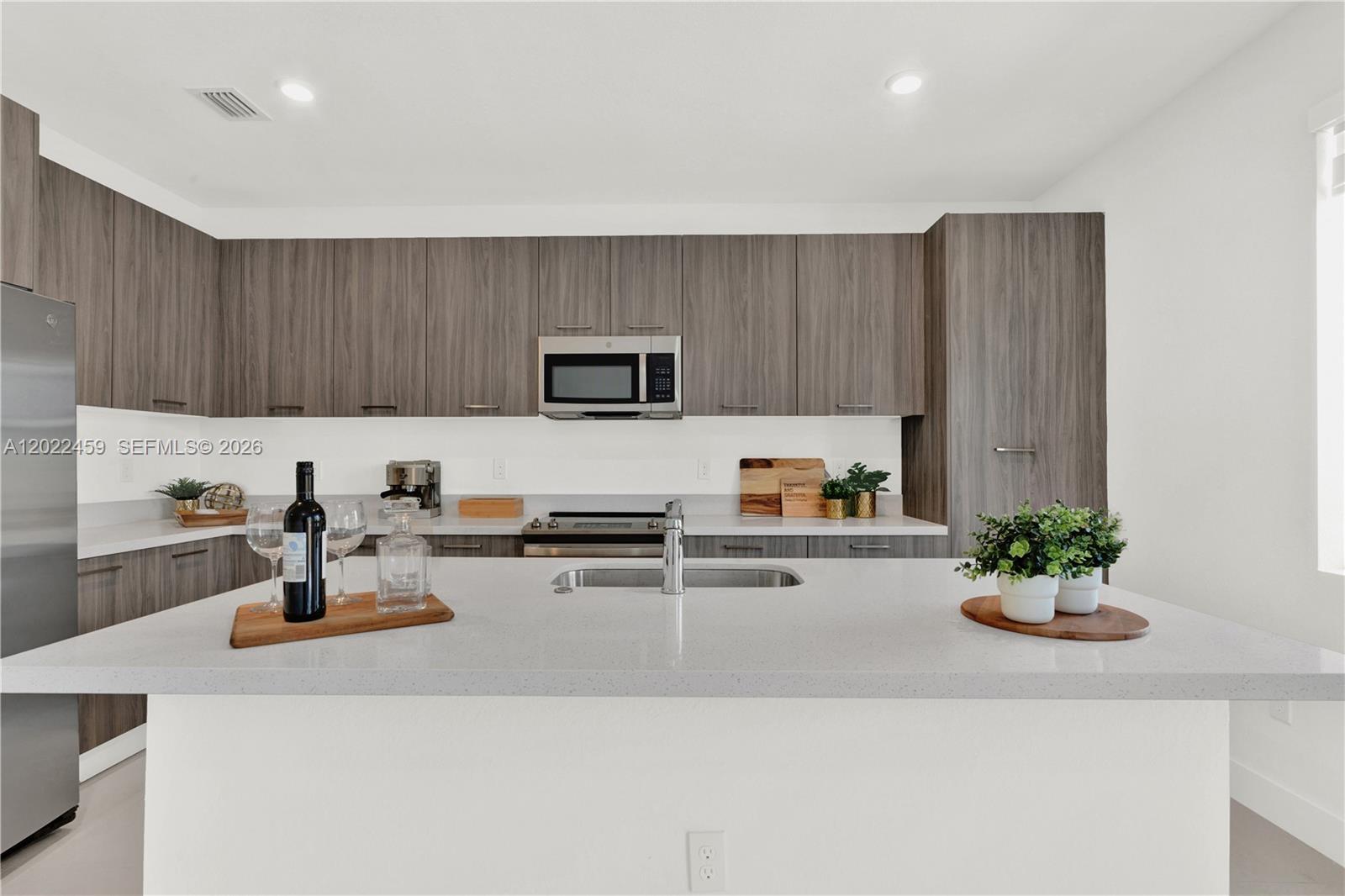 CENTURY GARDENS SOUTH - Residential
