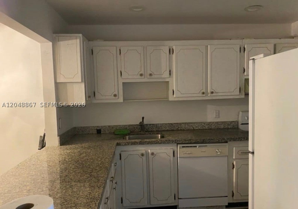 410 SE 2nd St 408