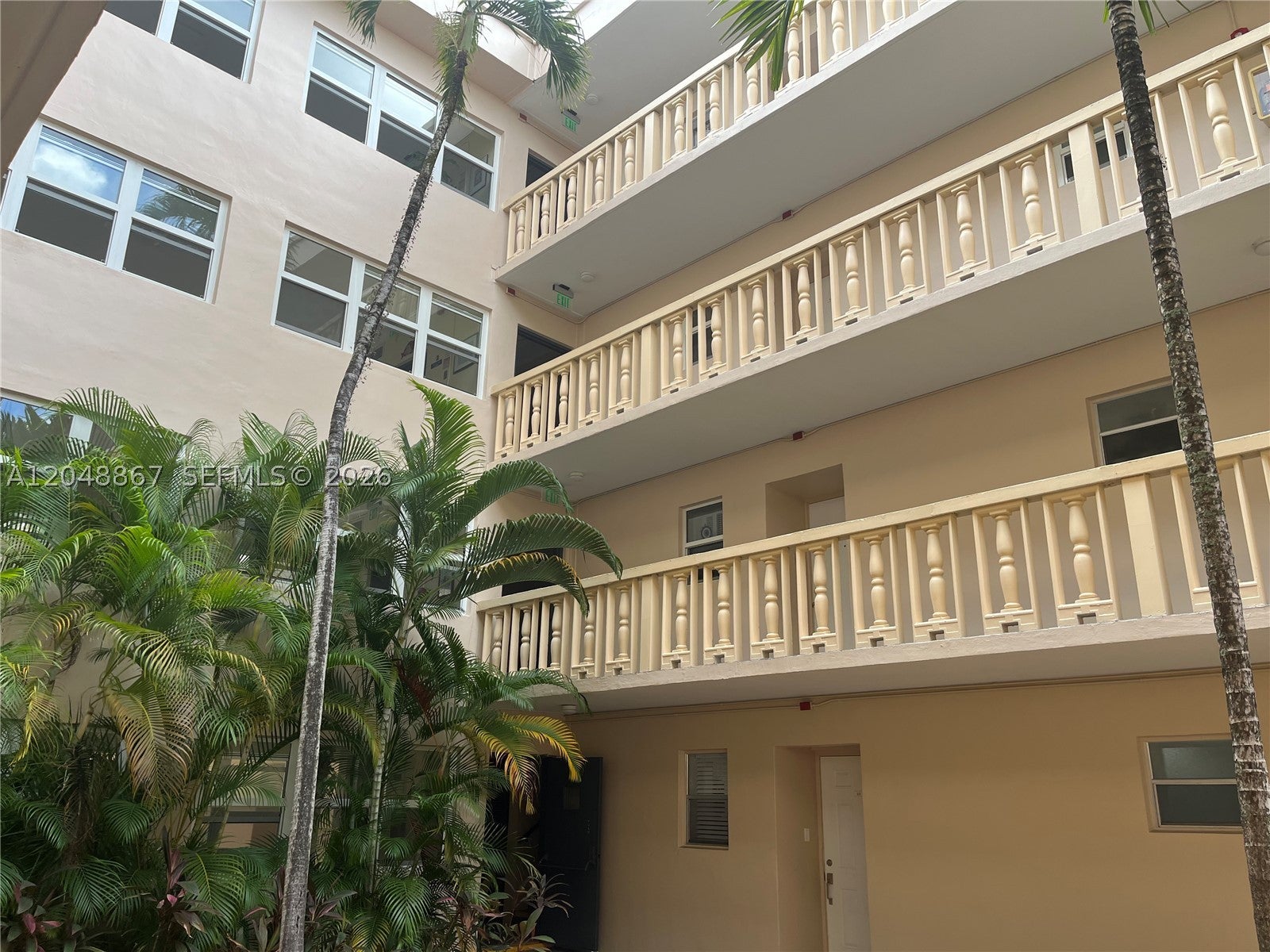 410 SE 2nd St 408