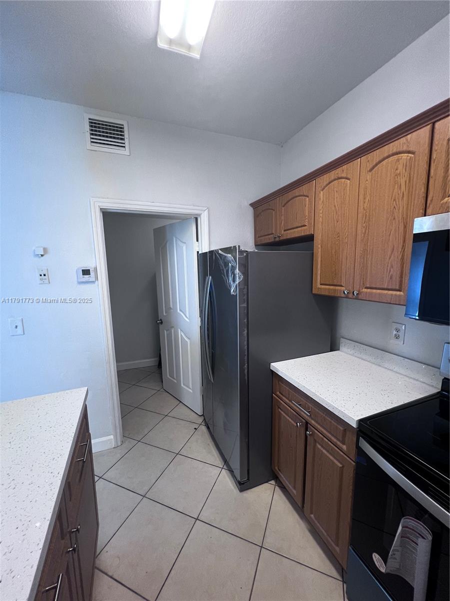 Rental Property at Address Not Disclosed, Hialeah, Miami-Dade County, Florida - Bedrooms: 2 
Bathrooms: 1  - $2,200 MO.