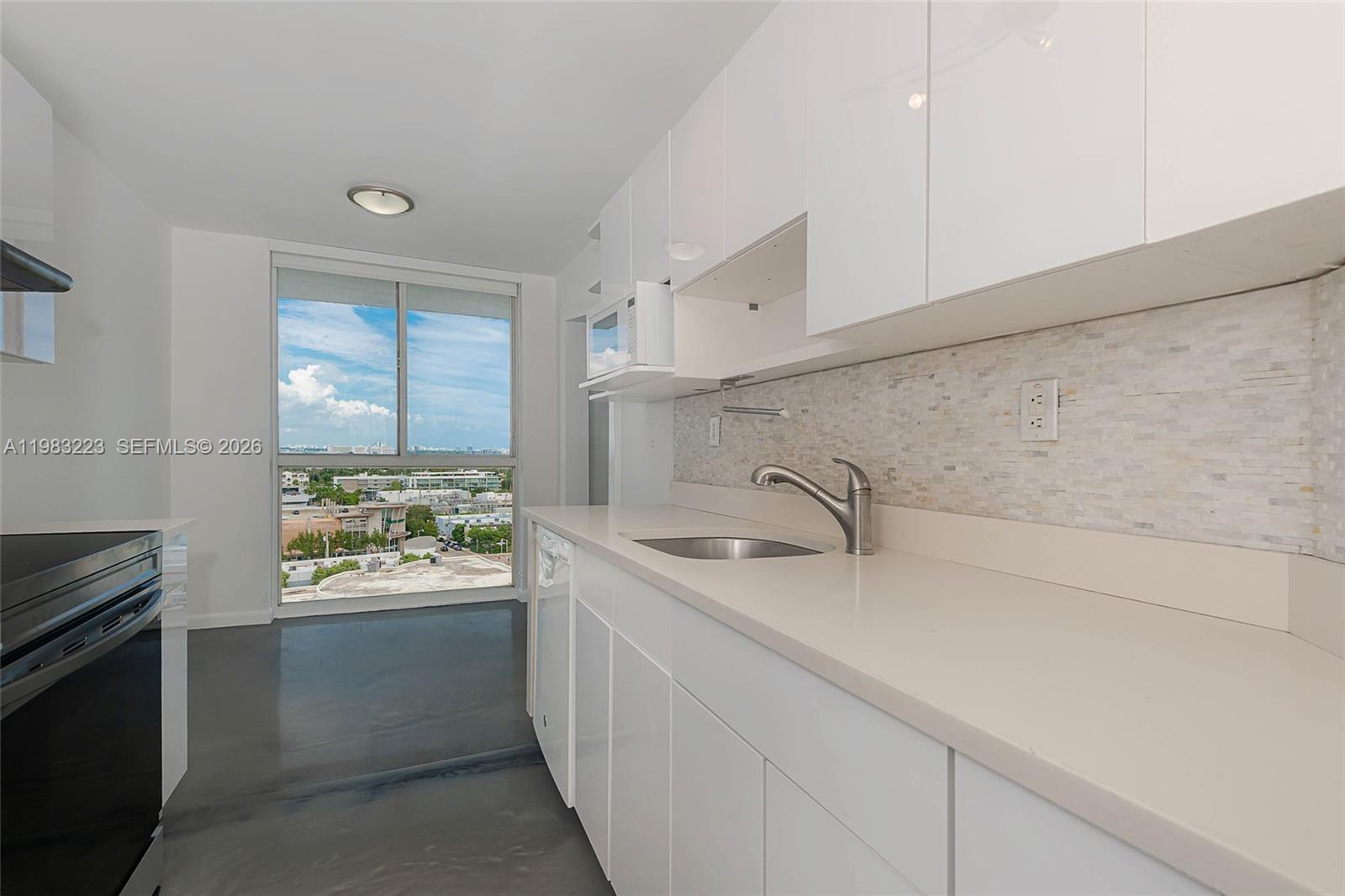 WEST BAY PLAZA CONDO - Residential