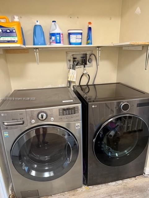 BLACK CREEK VILLAS - Residential