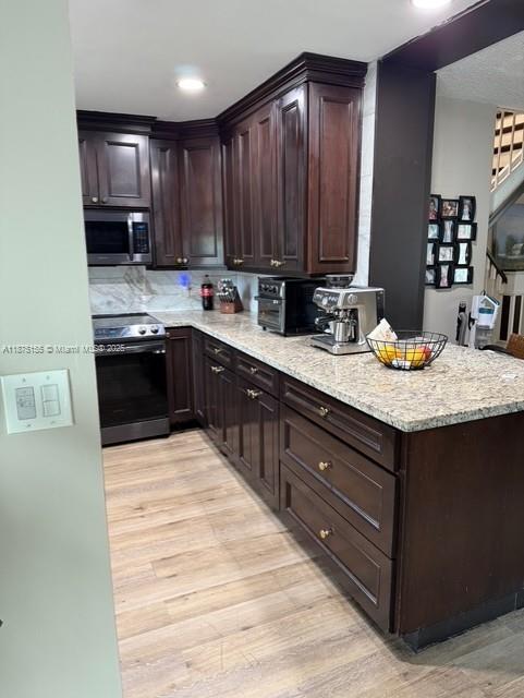 BLACK CREEK VILLAS - Residential