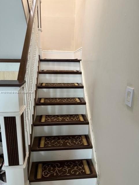 BLACK CREEK VILLAS - Residential