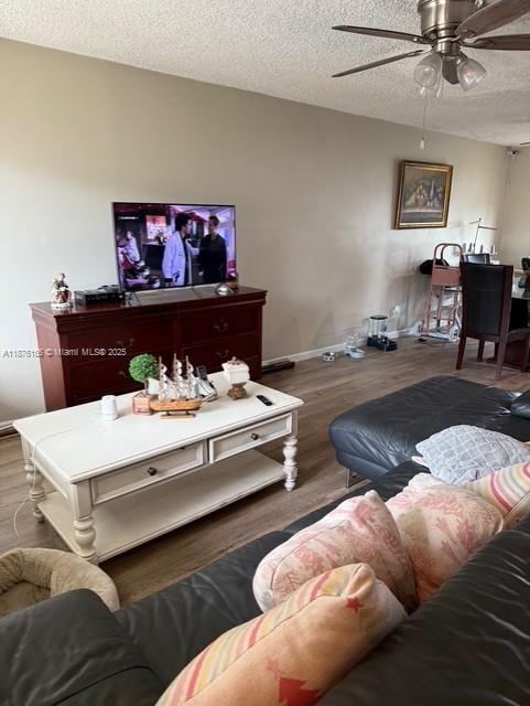 BLACK CREEK VILLAS - Residential