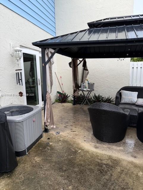 BLACK CREEK VILLAS - Residential