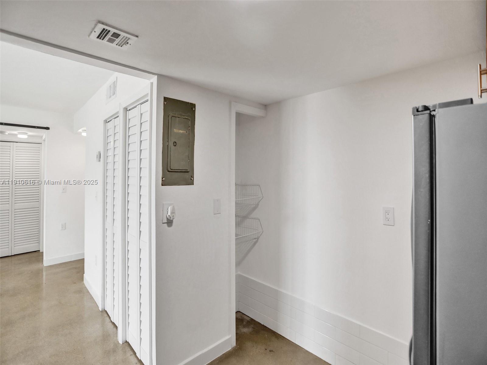 WESTBIRD VILLAGE CONDO - Residential Lease