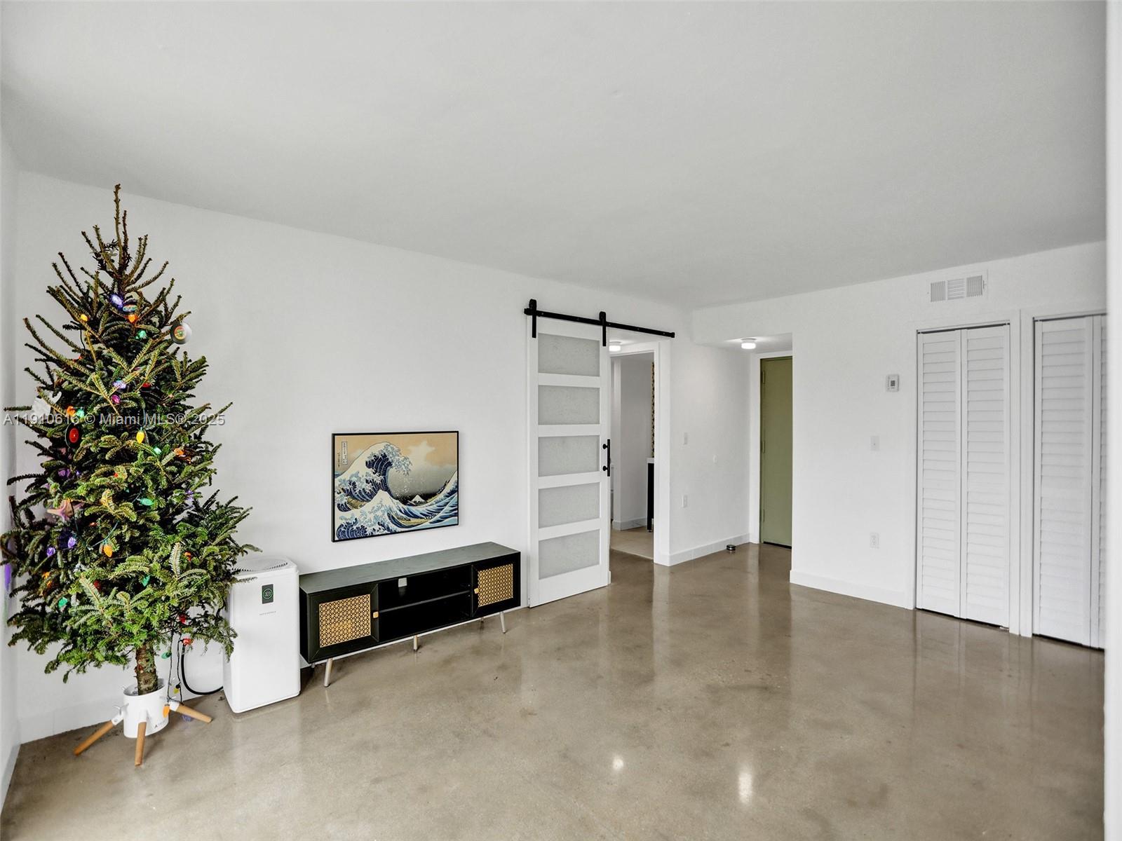 WESTBIRD VILLAGE CONDO - Residential Lease