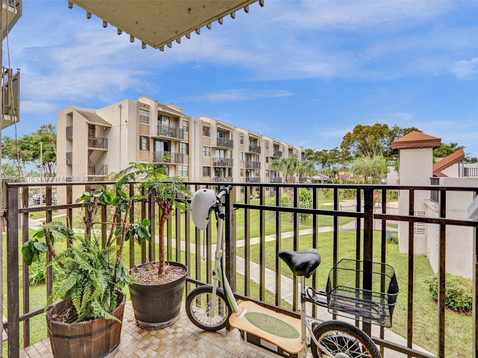 WESTBIRD VILLAGE CONDO - Residential Lease