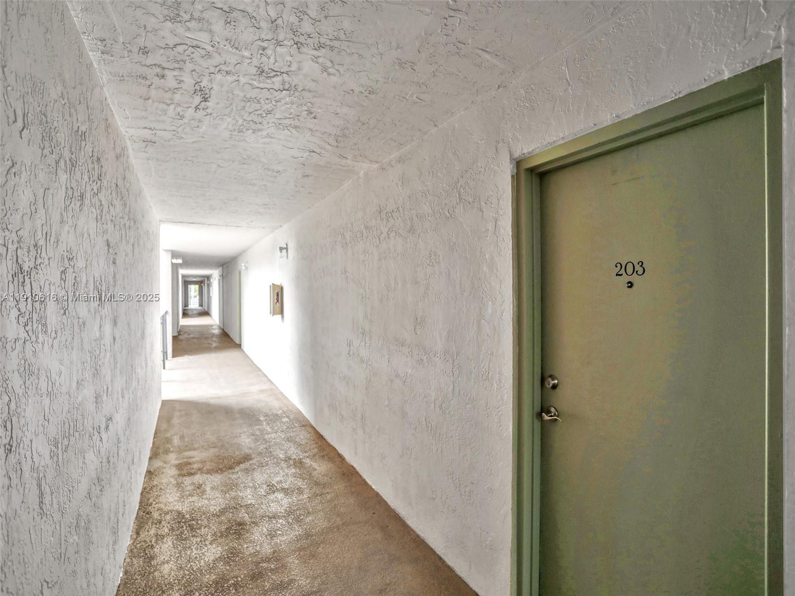 WESTBIRD VILLAGE CONDO - Residential Lease