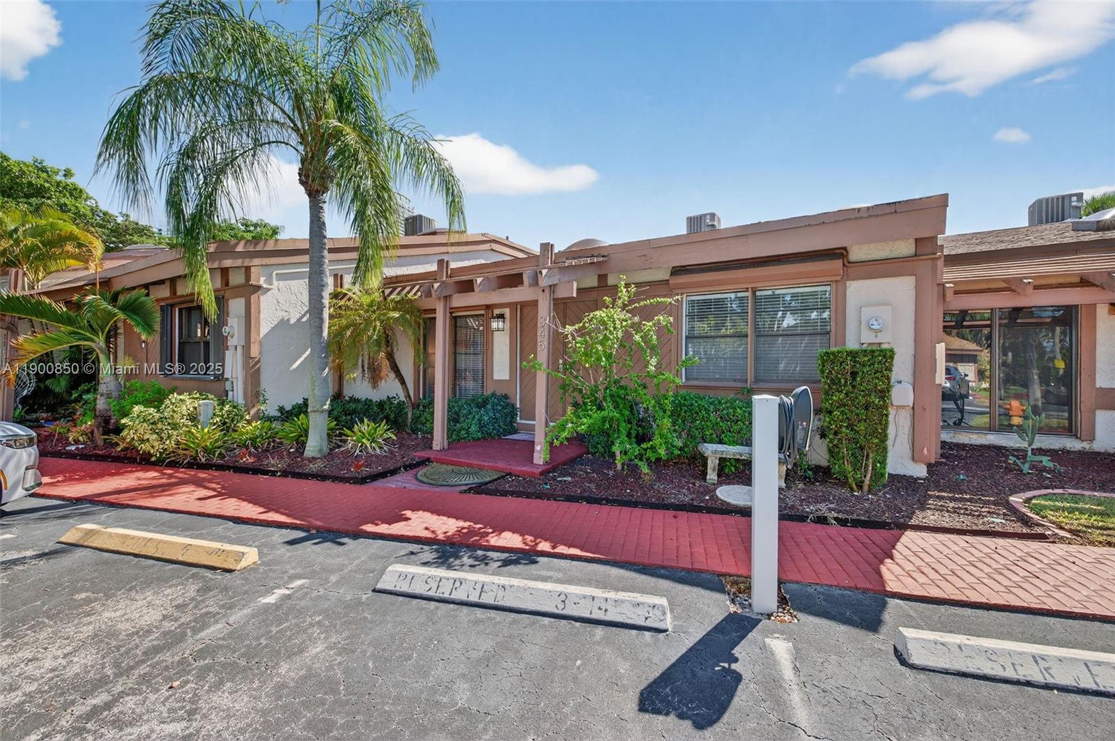 HARBOURWOOD - Residential