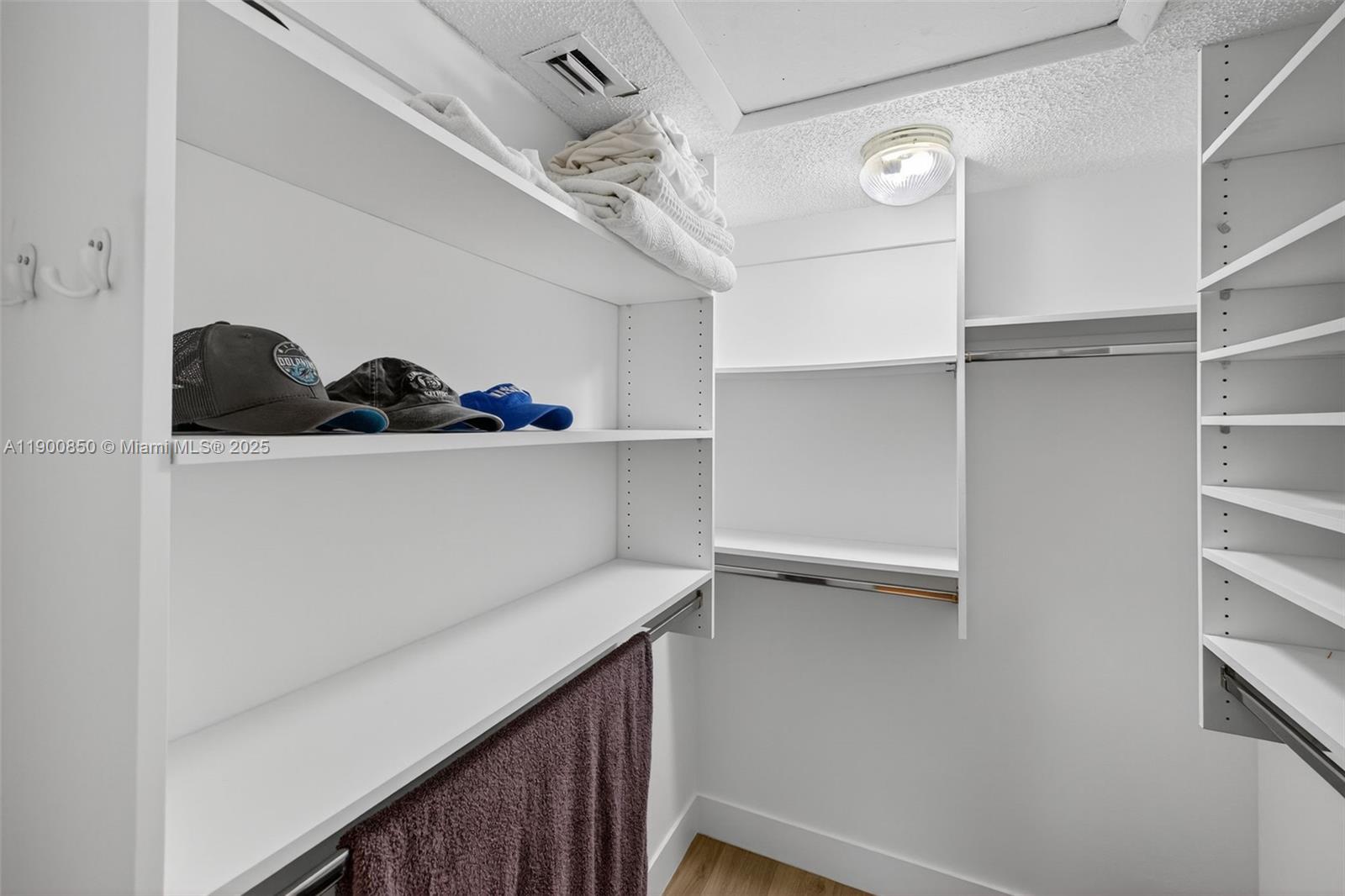 HARBOURWOOD - Residential