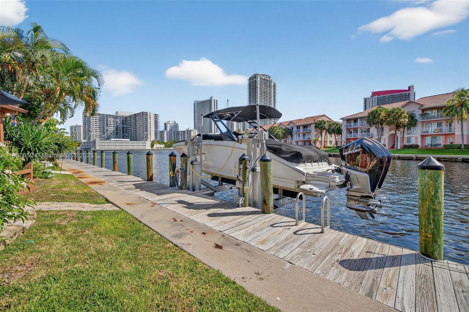 HARBOURWOOD - Residential