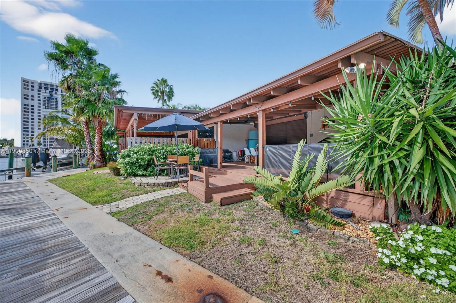 HARBOURWOOD - Residential