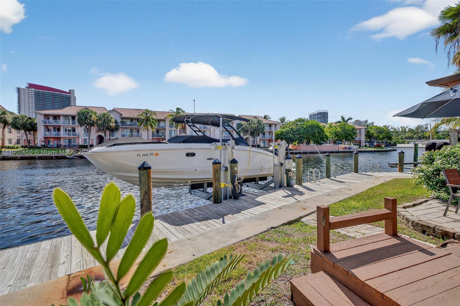 HARBOURWOOD - Residential