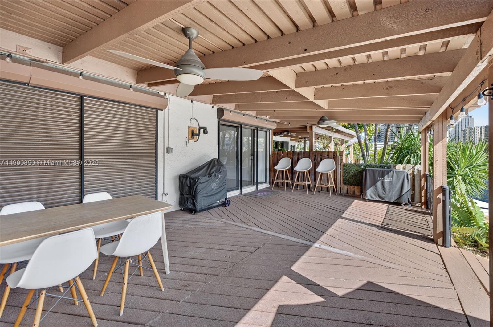 HARBOURWOOD - Residential