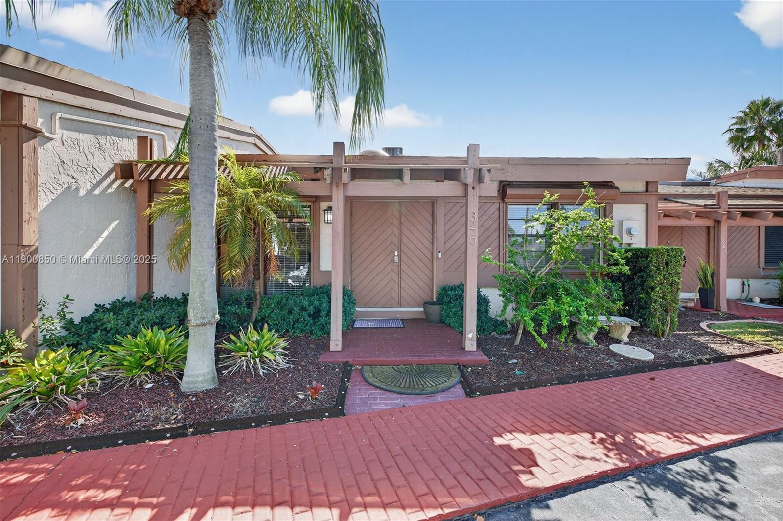 HARBOURWOOD - Residential