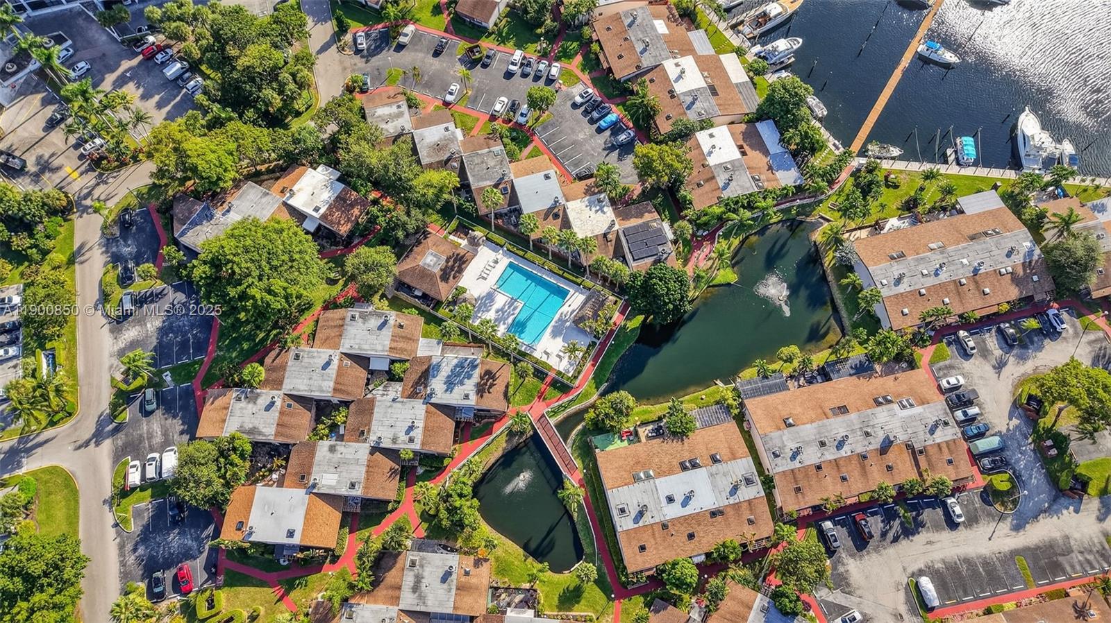 HARBOURWOOD - Residential