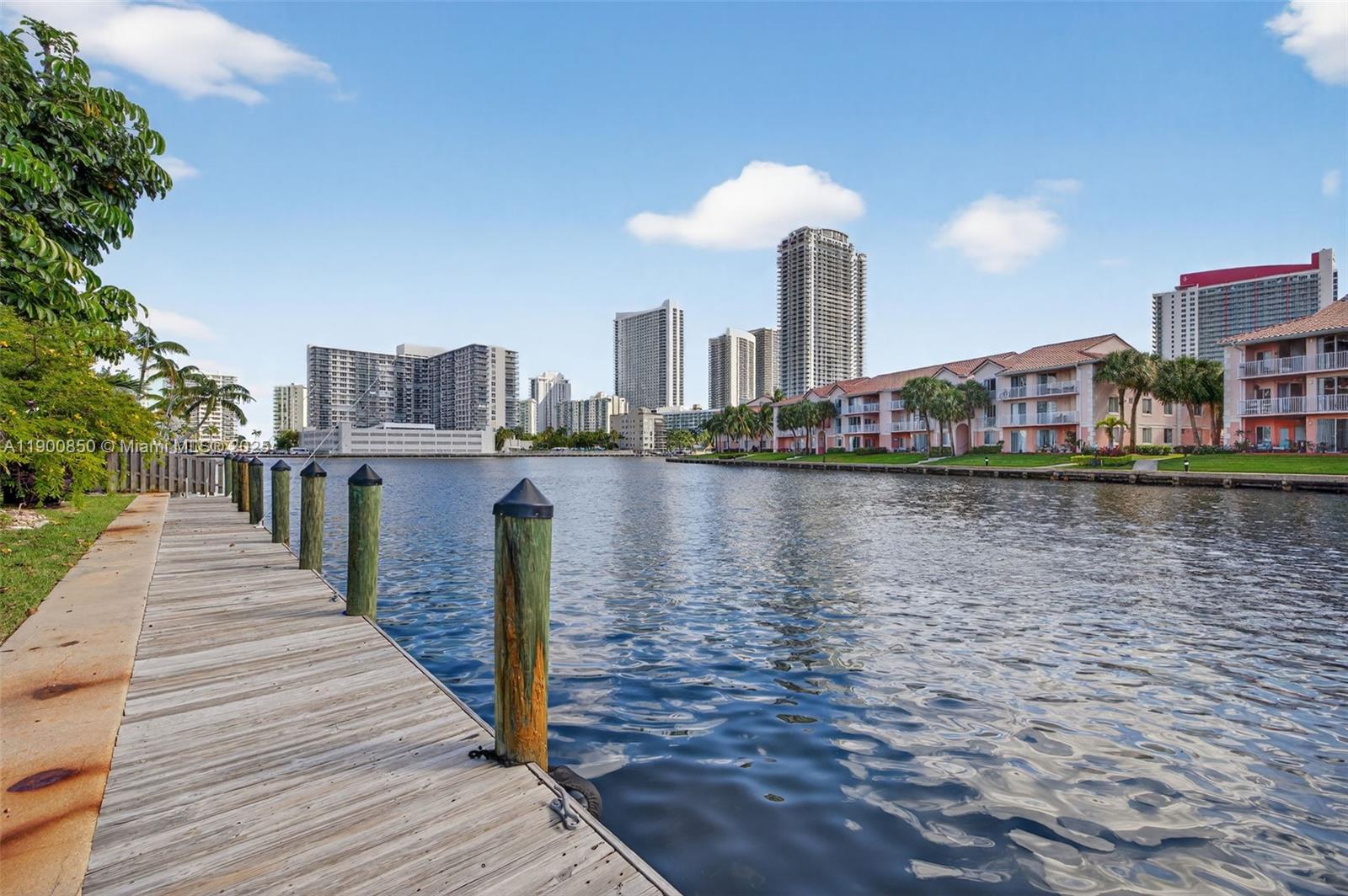 HARBOURWOOD - Residential