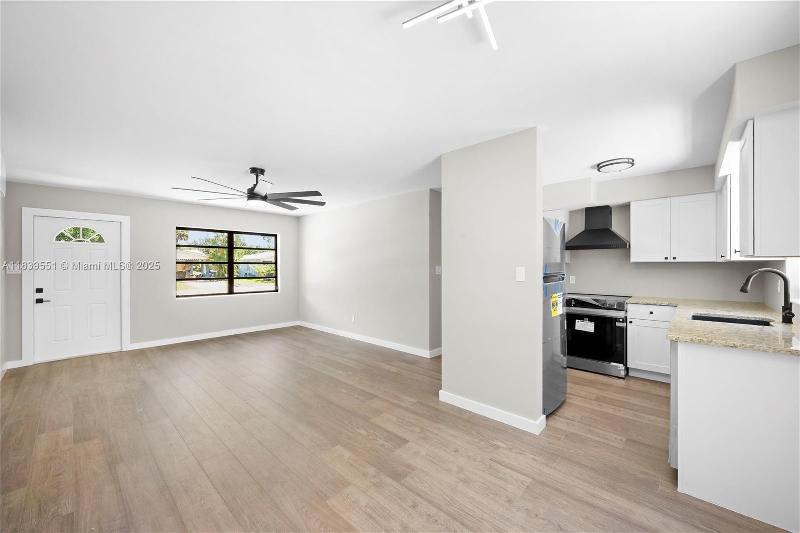 MARAVILLA ESTATES - Residential