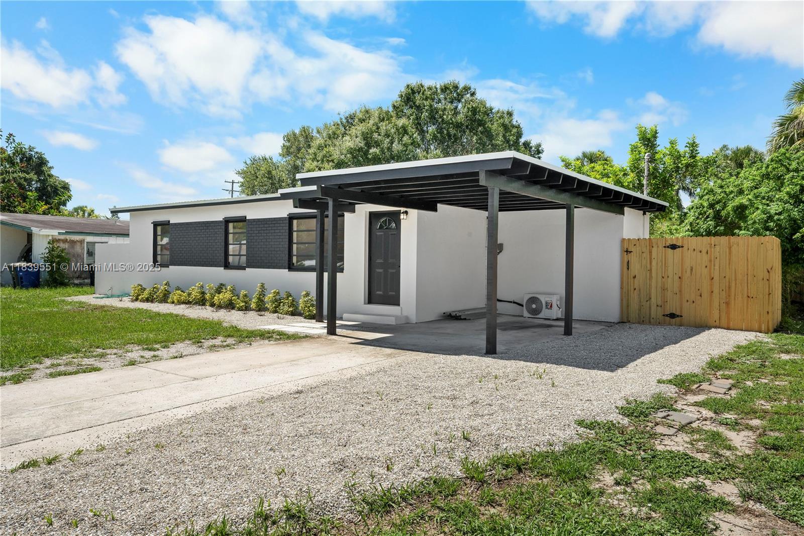 MARAVILLA ESTATES - Residential