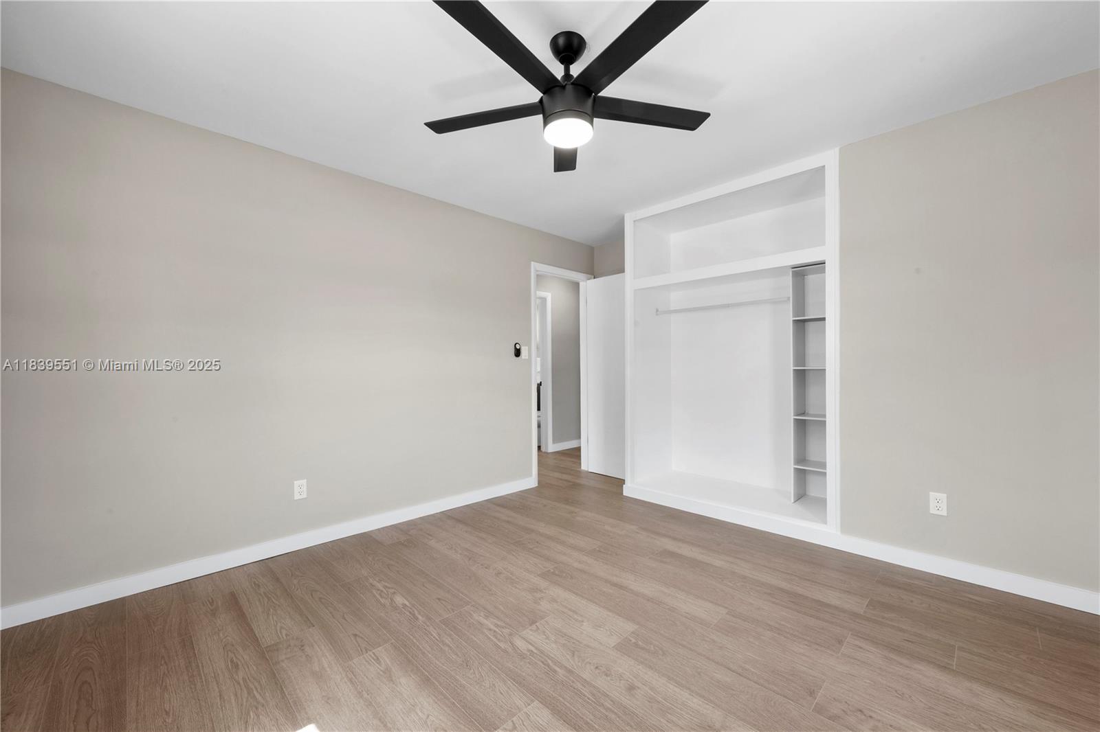 MARAVILLA ESTATES - Residential