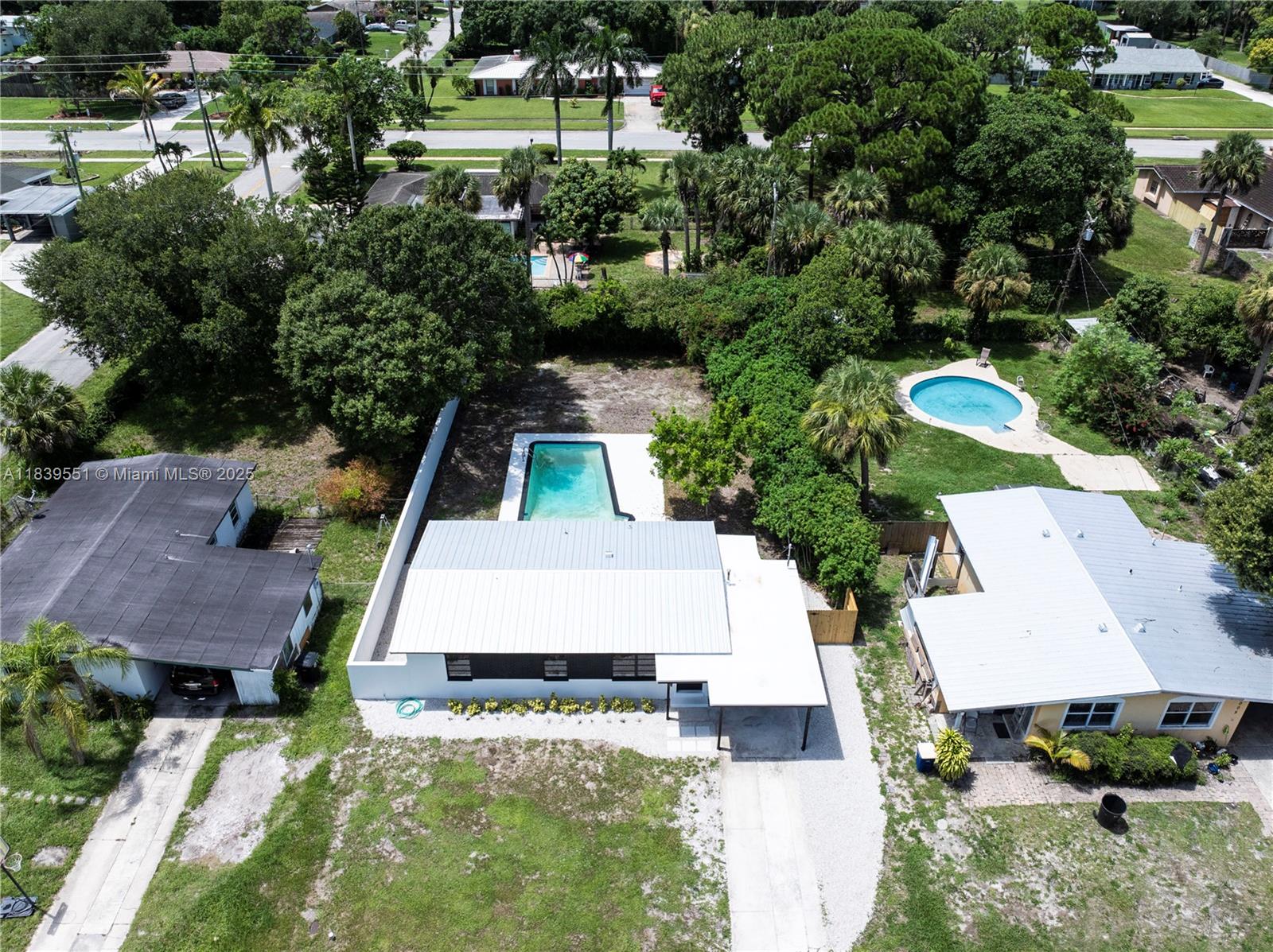 MARAVILLA ESTATES - Residential