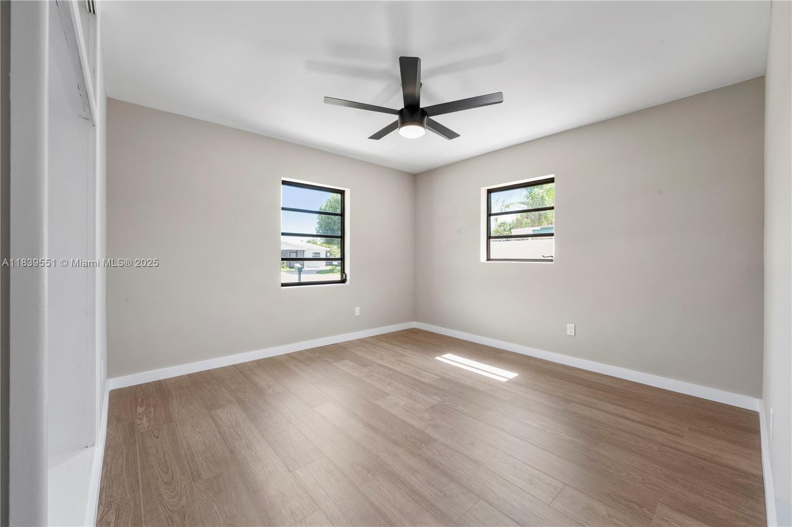 MARAVILLA ESTATES - Residential